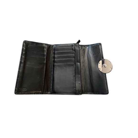 Coach - Picture 6 of 6